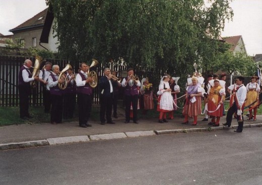 Plzen-75.let Baracnici Letna  11.5.2002